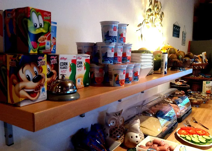 게스트하우스 Robin Hood 3*